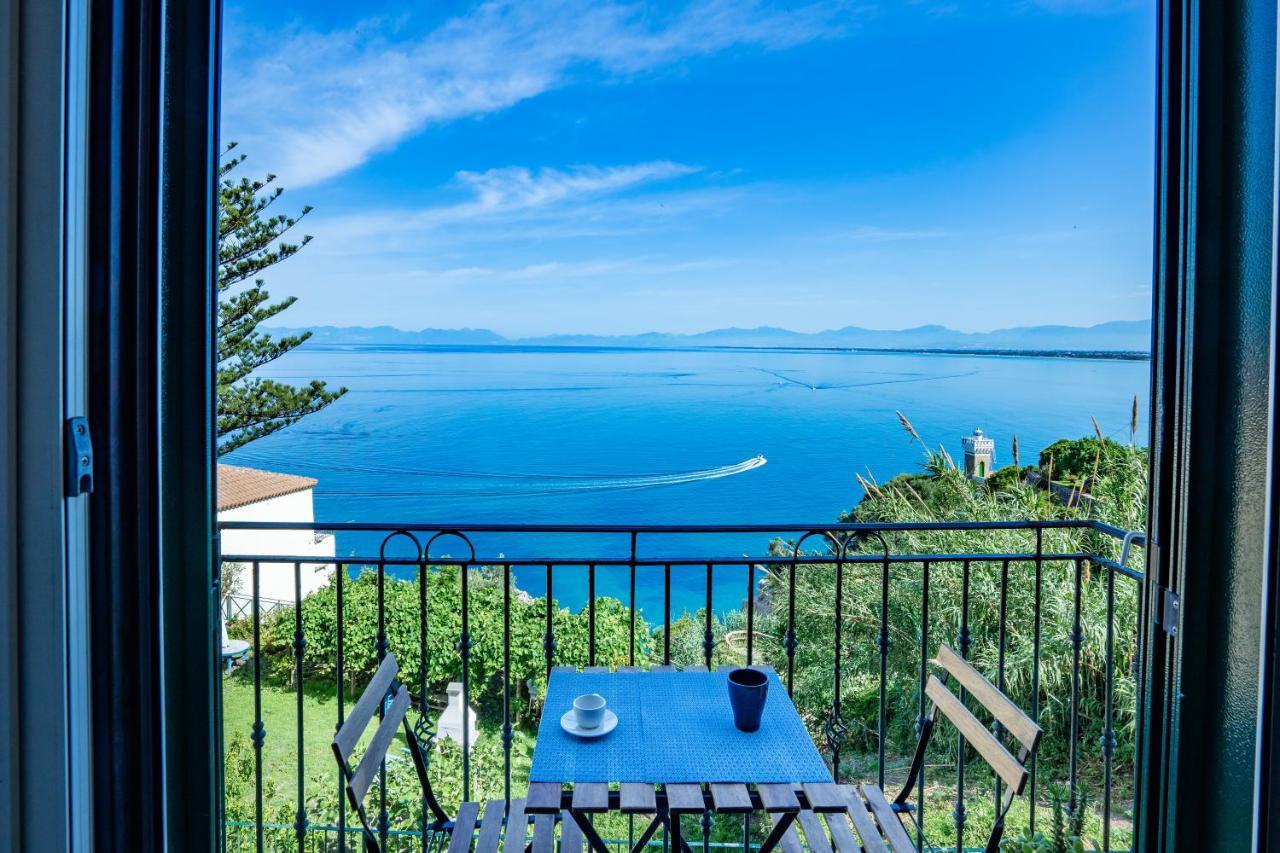 Borgo Dei Saraceni - Suites & Apartments อากรอโปลี ภายนอก รูปภาพ