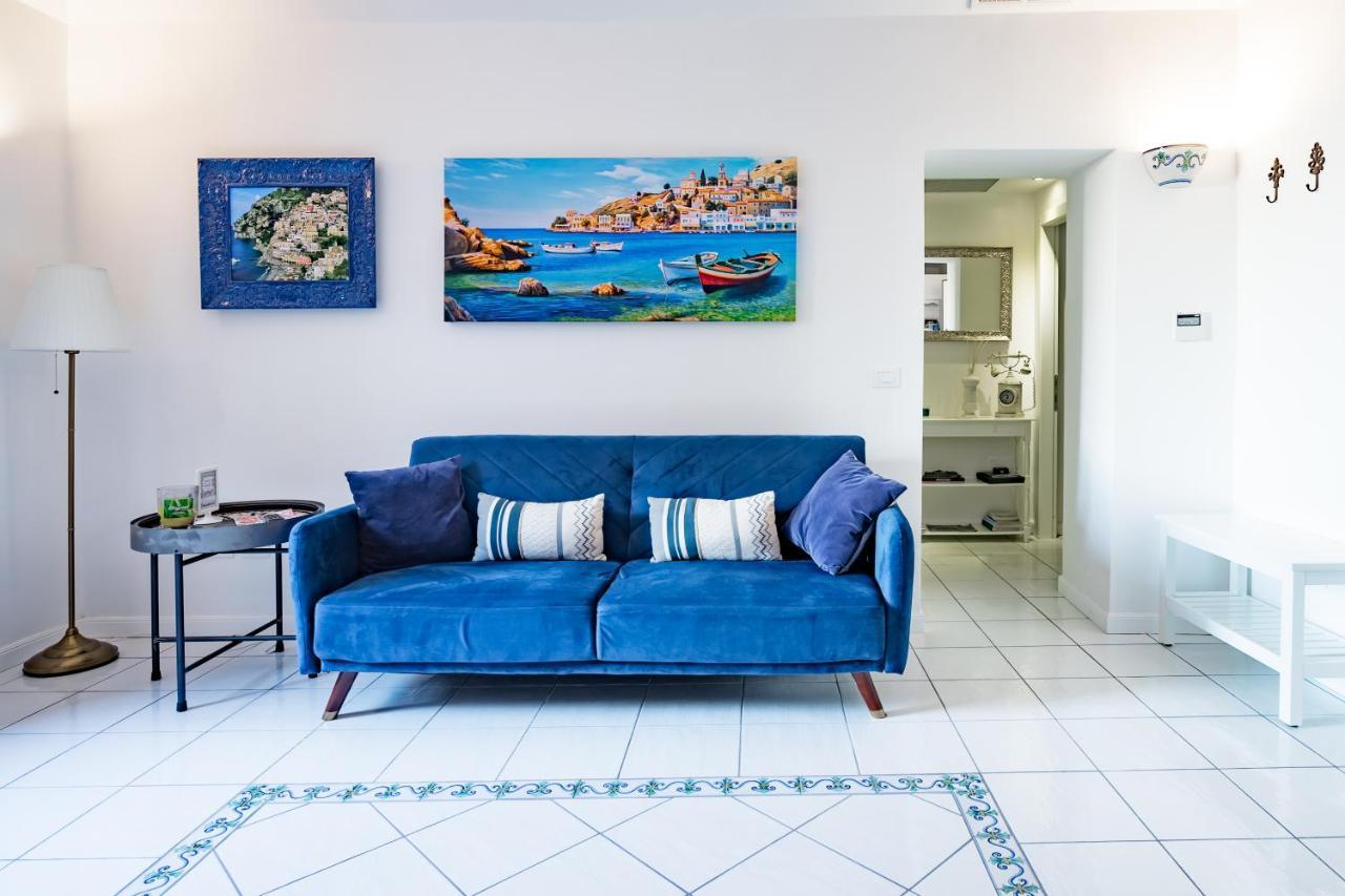 Borgo Dei Saraceni - Suites & Apartments อากรอโปลี ภายนอก รูปภาพ