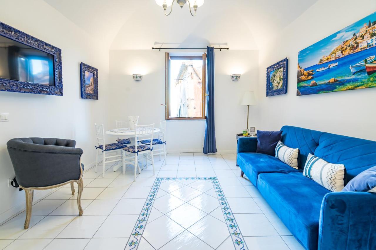 Borgo Dei Saraceni - Suites & Apartments อากรอโปลี ภายนอก รูปภาพ