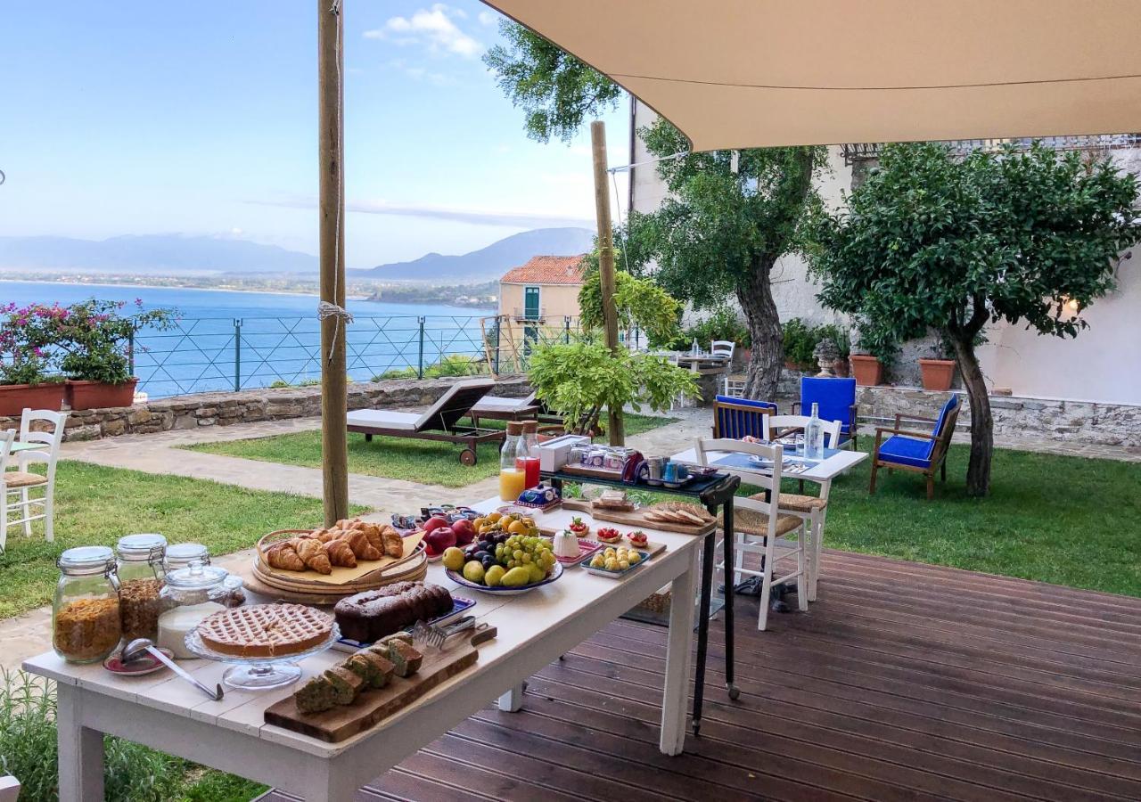 Borgo Dei Saraceni - Suites & Apartments อากรอโปลี ภายนอก รูปภาพ