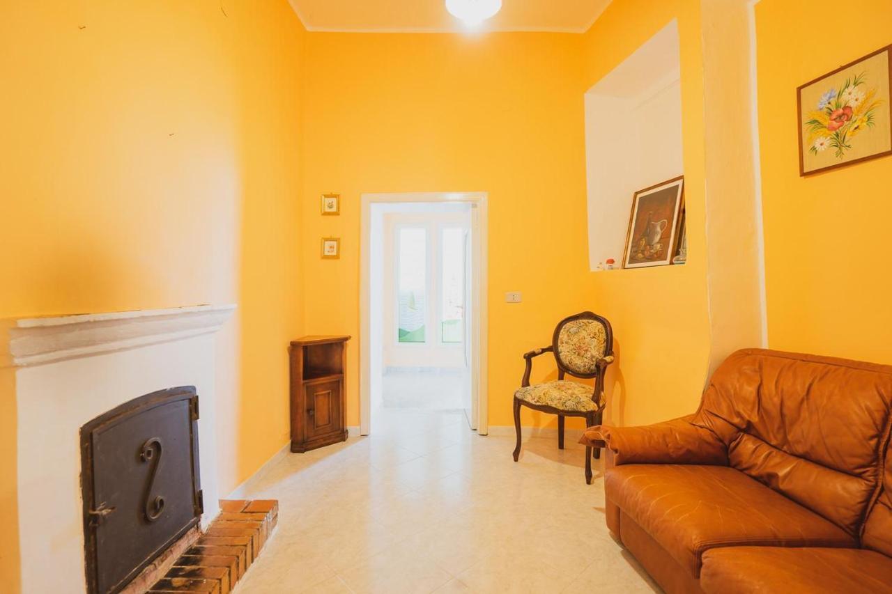 Borgo Dei Saraceni - Suites & Apartments อากรอโปลี ภายนอก รูปภาพ